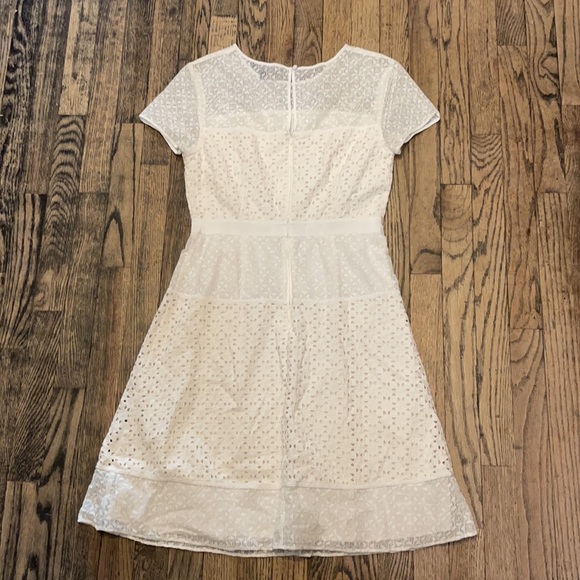 Banana Republic white eyelet dress size 8 - Picture 5 of 8